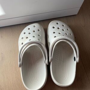 CROCS Classic White Sandals
